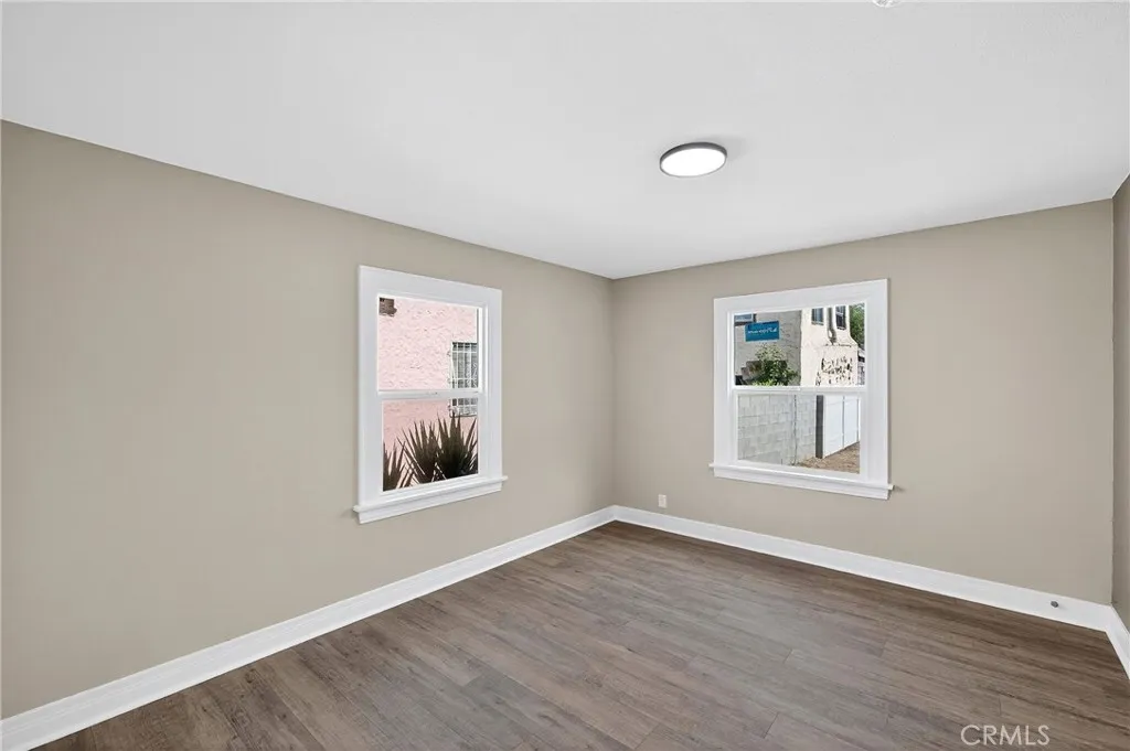 208 S Burris Avenue, Compton, California 90221 home-pic-13